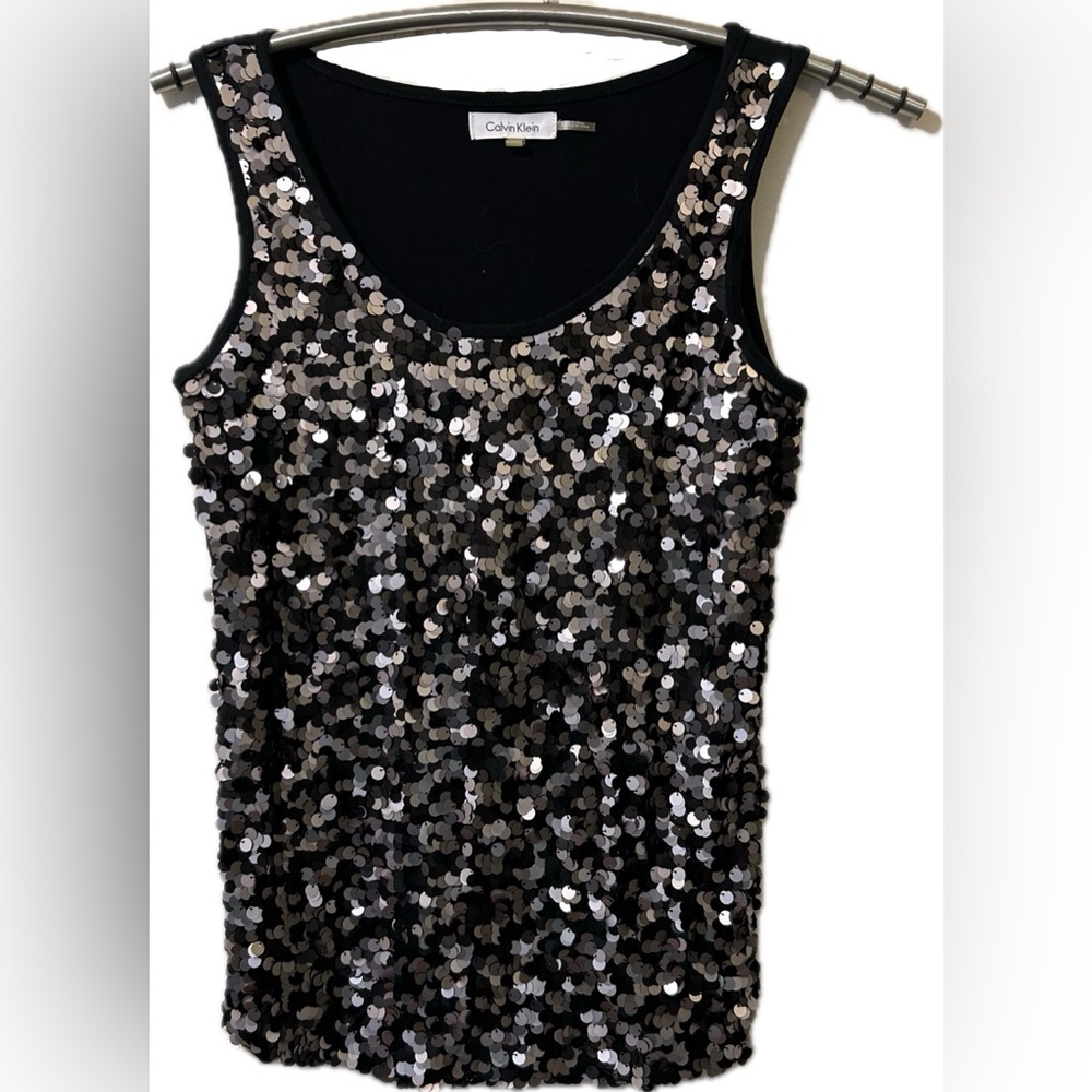 Calvin Klein Women’s silver metallic sequin top tank blouse. Size S. vintage?
